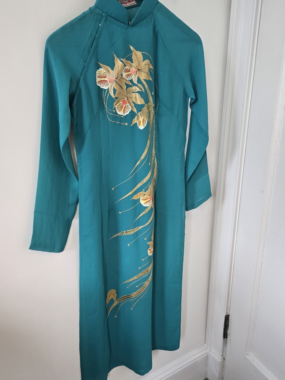 Ao Dai urquoise Floral Embroidered Women's Dress No Pants